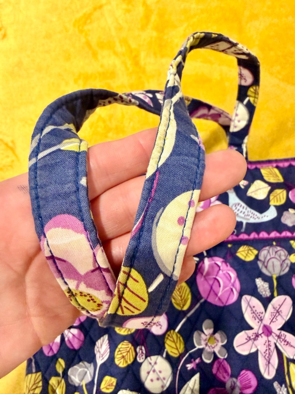 VERA BRADLEY 🐦 Nightingale 🐦 Floral pattern tote. - Picture 7 of 7